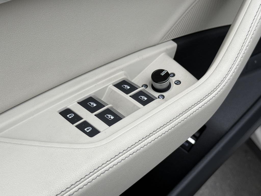 used 2022 Audi e-tron car, priced at $19,907