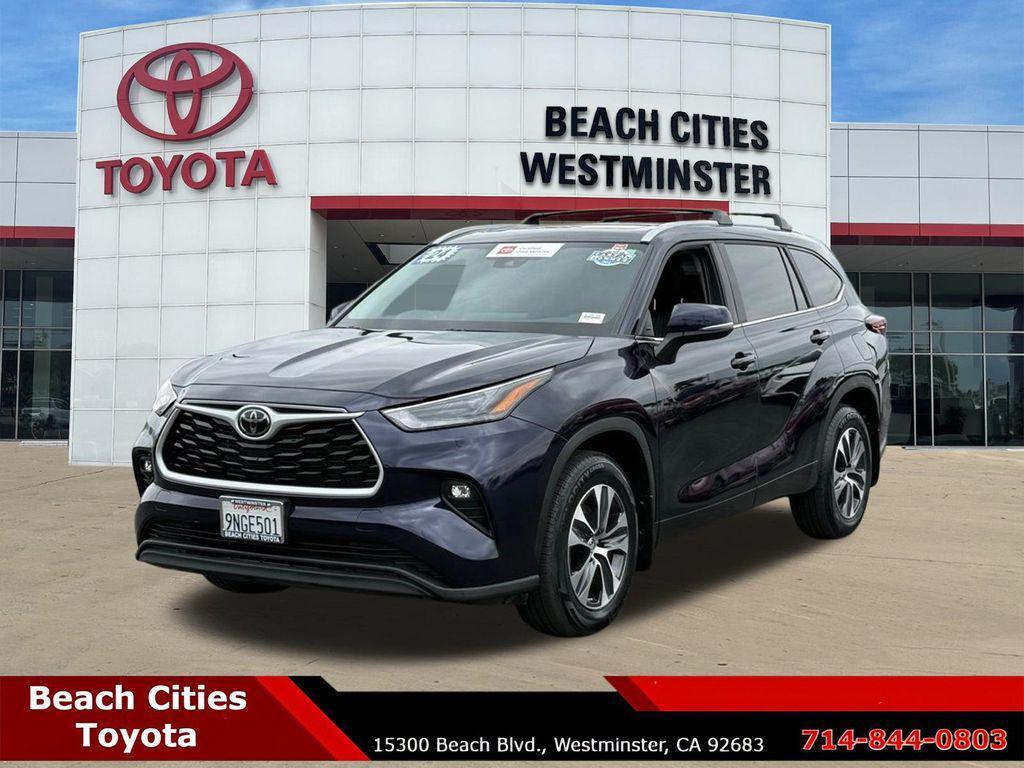 used 2024 Toyota Highlander car, priced at $37,685