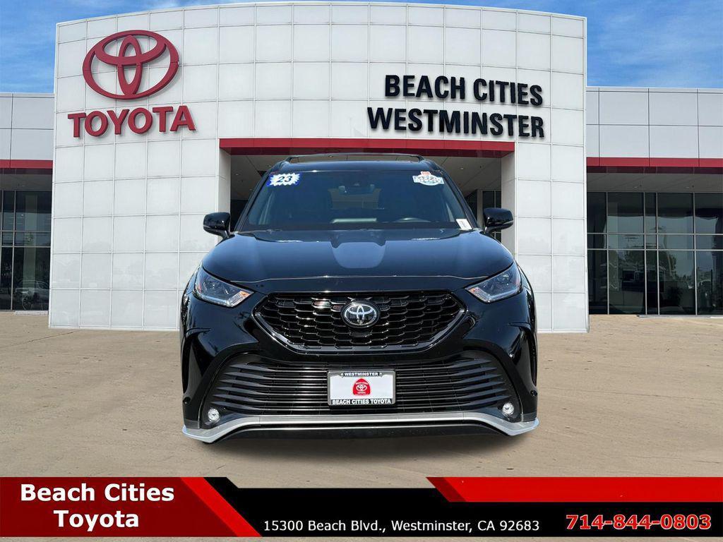 used 2023 Toyota Highlander car, priced at $40,524