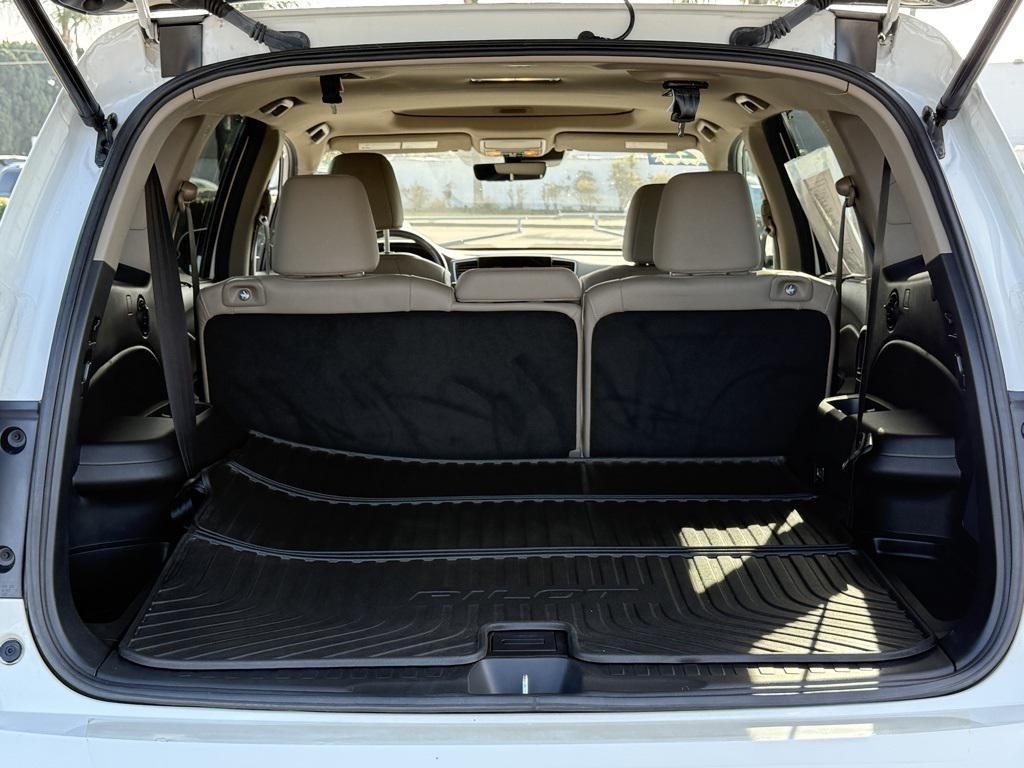 used 2022 Honda Pilot car, priced at $21,929