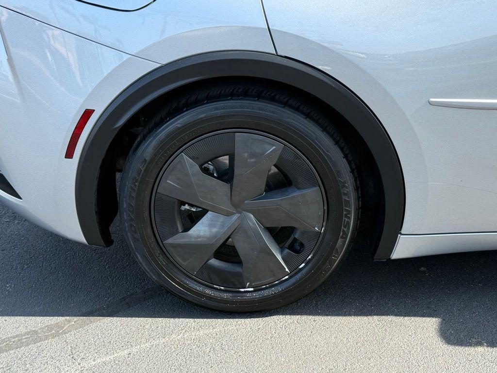 used 2024 Toyota Prius Prime car, priced at $30,392