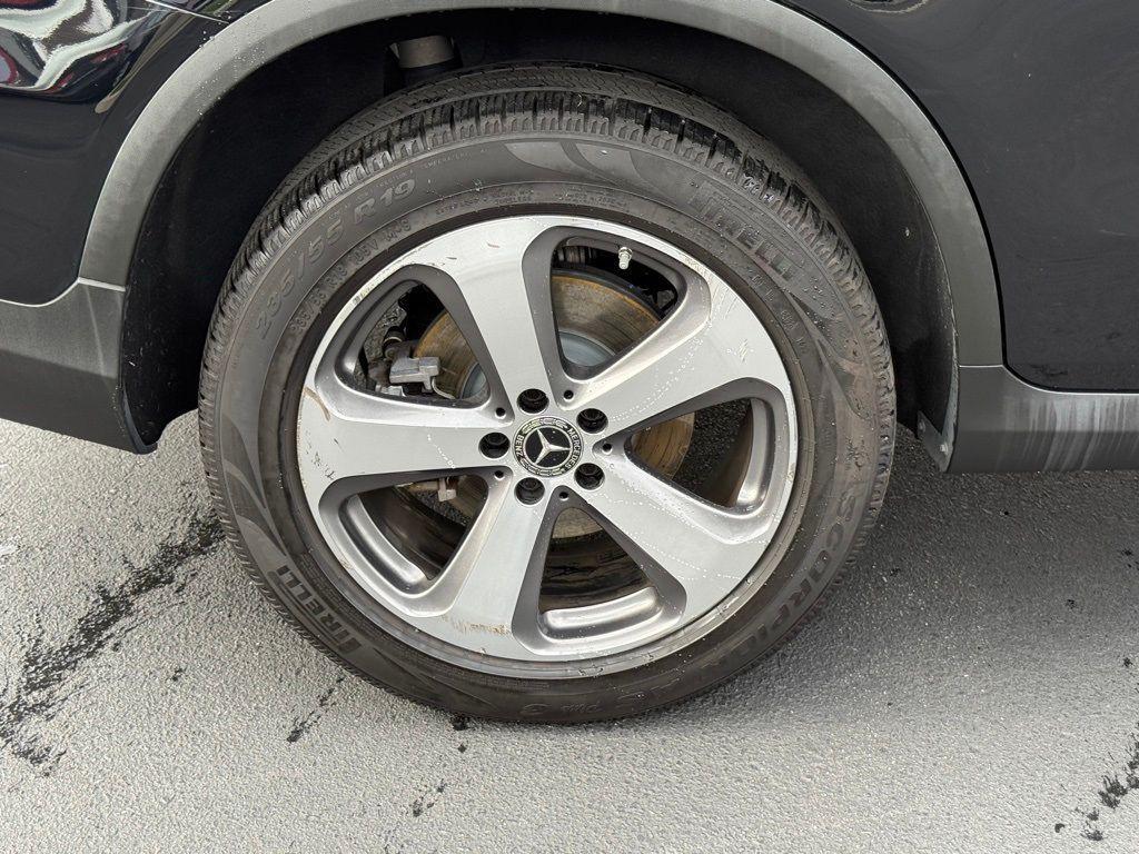 used 2019 Mercedes-Benz GLC 300 car, priced at $12,998