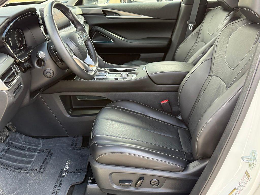 used 2025 INFINITI QX60 car, priced at $37,940