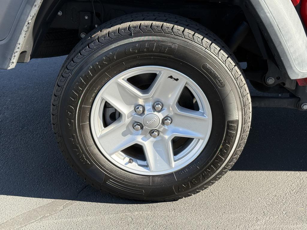 used 2020 Jeep Gladiator car, priced at $20,674