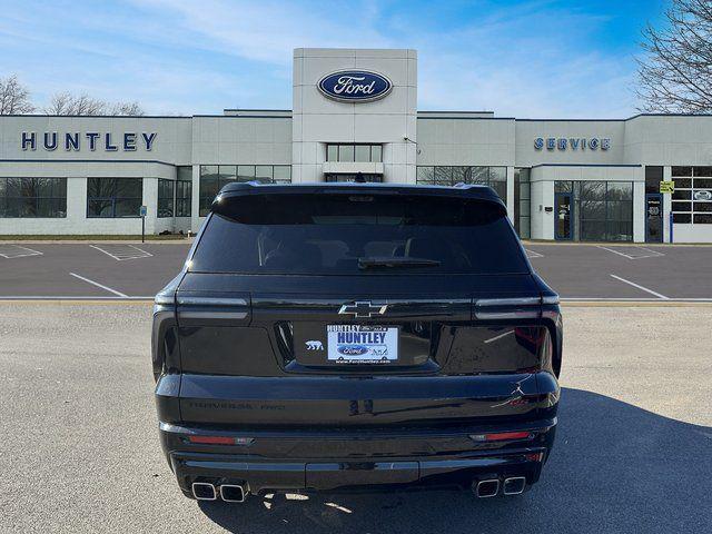 used 2024 Chevrolet Traverse car, priced at $47,996