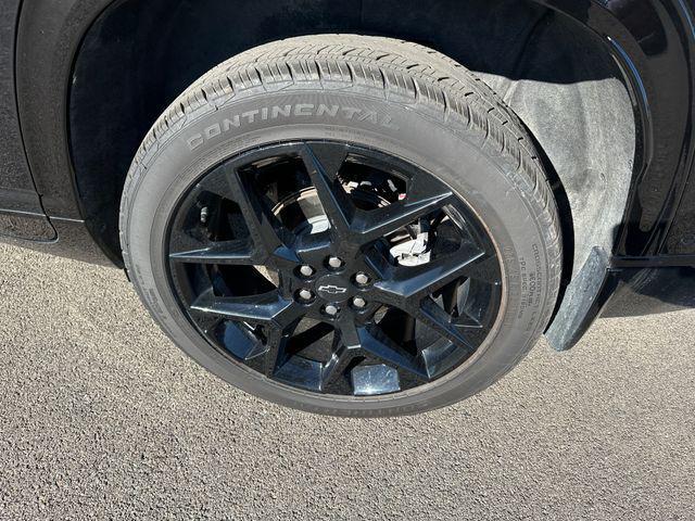 used 2024 Chevrolet Traverse car, priced at $47,996