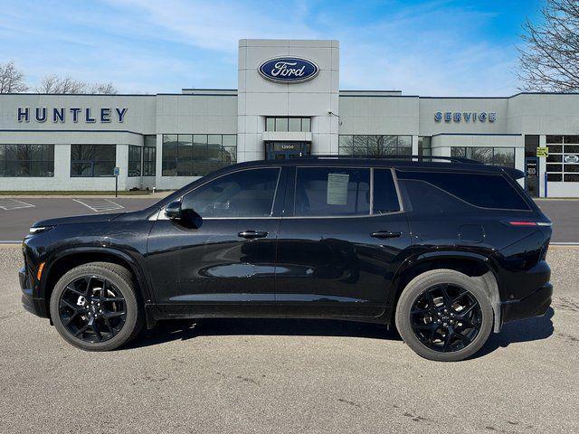 used 2024 Chevrolet Traverse car, priced at $47,996