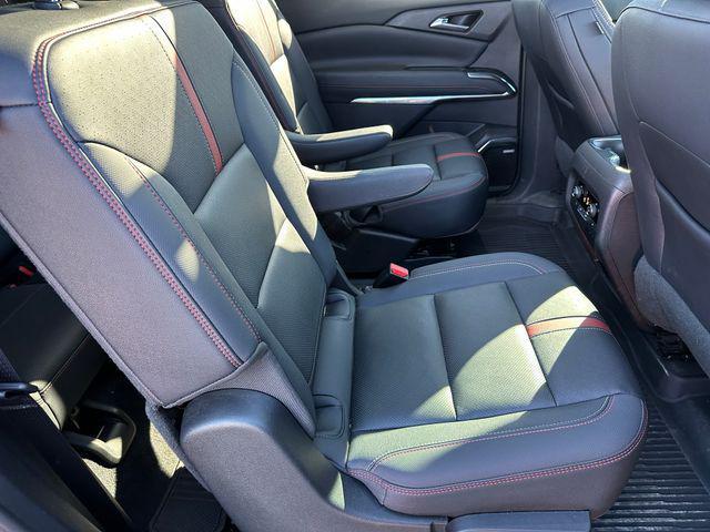 used 2024 Chevrolet Traverse car, priced at $47,996