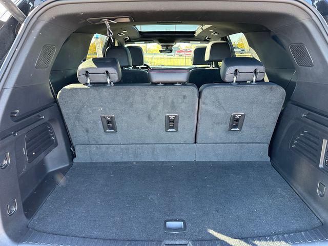 used 2024 Chevrolet Traverse car, priced at $47,996