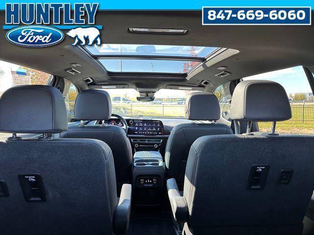 used 2024 Chevrolet Traverse car, priced at $46,997