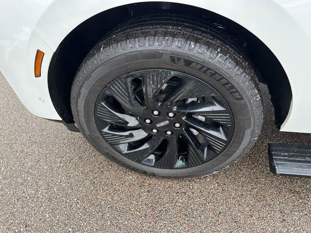 used 2025 Lincoln Navigator car, priced at $88,444