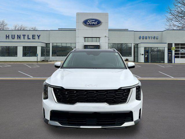 used 2025 Kia Sorento car, priced at $29,111