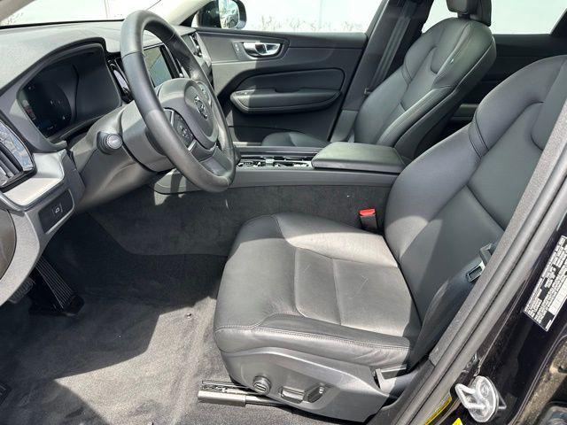 used 2025 Volvo XC60 car, priced at $33,024
