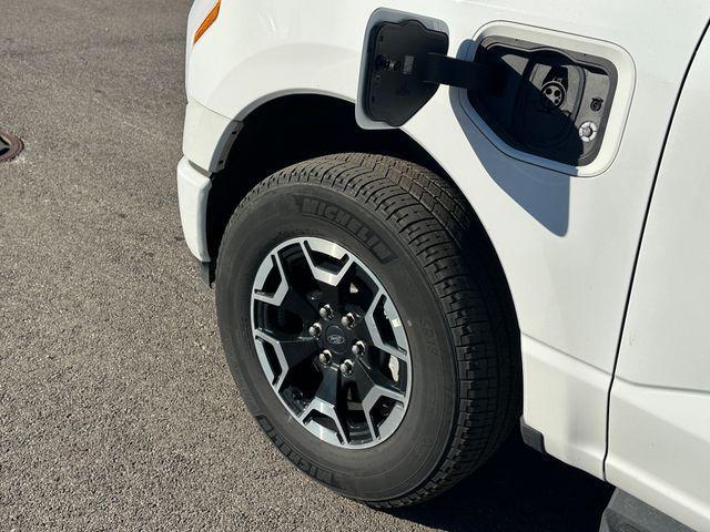 used 2022 Ford F-150 Lightning car, priced at $32,222