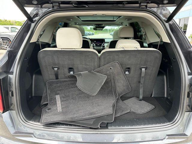 used 2023 Kia Sorento Hybrid car, priced at $28,298