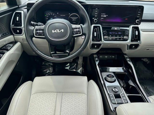 used 2023 Kia Sorento Hybrid car, priced at $28,298