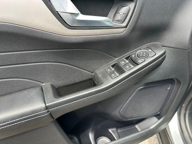 used 2022 Ford Escape car, priced at $20,357