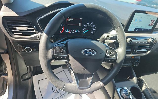 used 2022 Ford Escape car, priced at $21,901