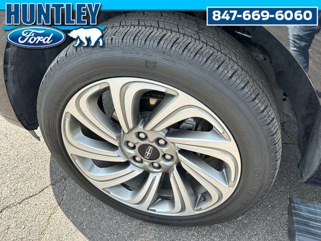 used 2022 Lincoln Navigator car, priced at $51,222