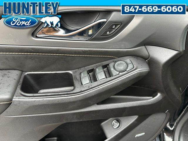 used 2020 Chevrolet Traverse car, priced at $17,555