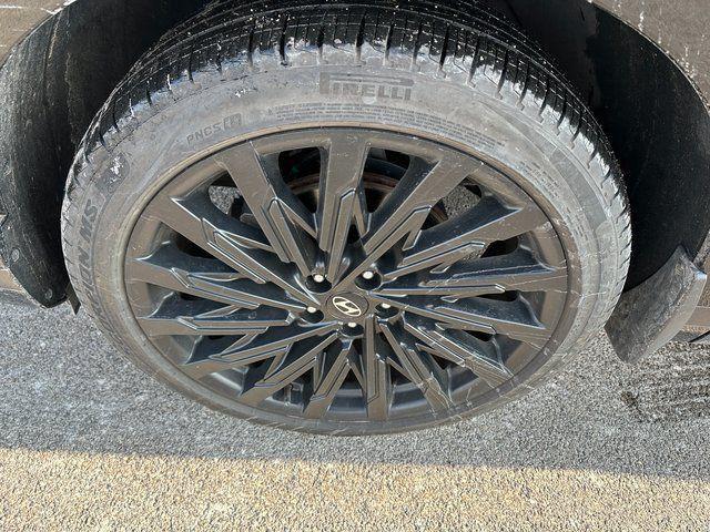 used 2025 Hyundai Santa Fe car, priced at $35,997