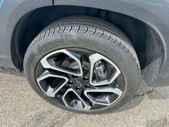 used 2025 Chevrolet Trax car, priced at $22,635