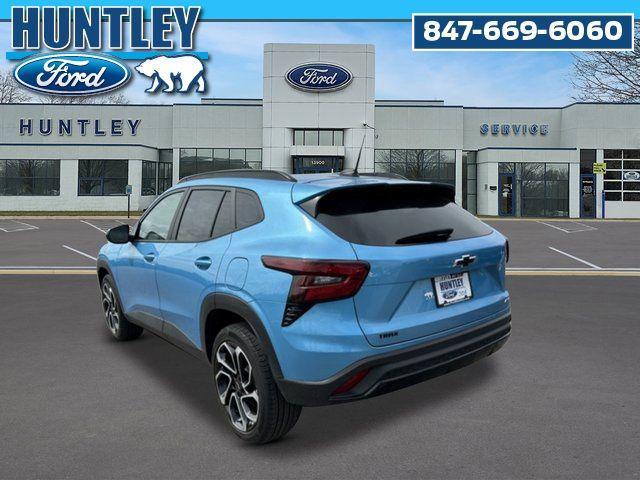 used 2025 Chevrolet Trax car, priced at $23,555