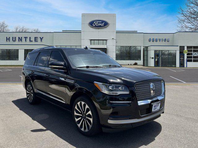 used 2022 Lincoln Navigator car, priced at $49,744