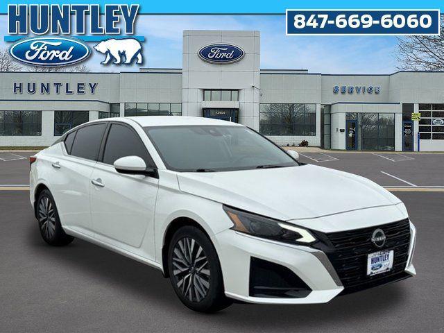 used 2023 Nissan Altima car, priced at $17,111