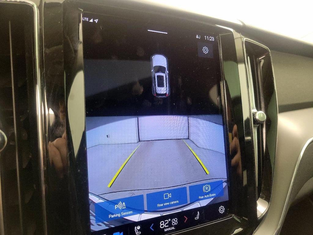 used 2023 Volvo XC60 car, priced at $34,998