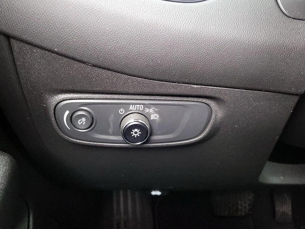 used 2023 Chevrolet Equinox car, priced at $19,998