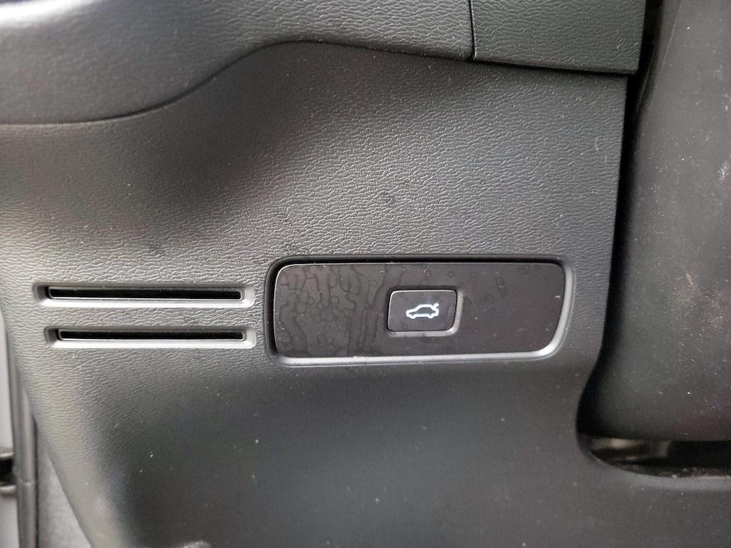 used 2024 Volvo XC40 car, priced at $32,998