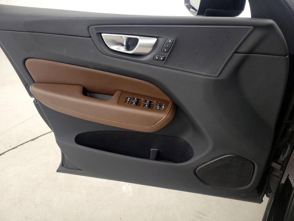 used 2023 Volvo XC60 car, priced at $36,998