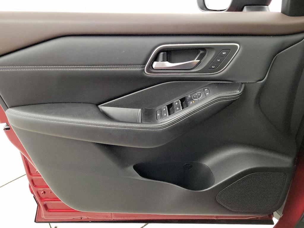 used 2021 Nissan Rogue car, priced at $25,998