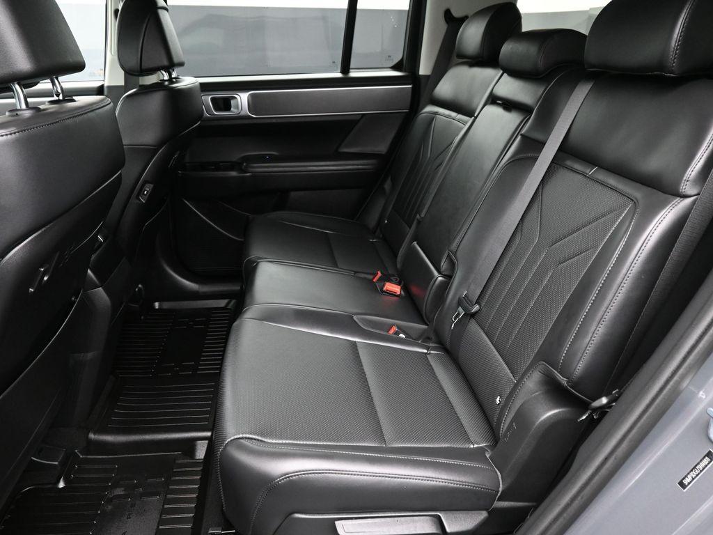 used 2025 Hyundai Santa Fe car, priced at $33,926