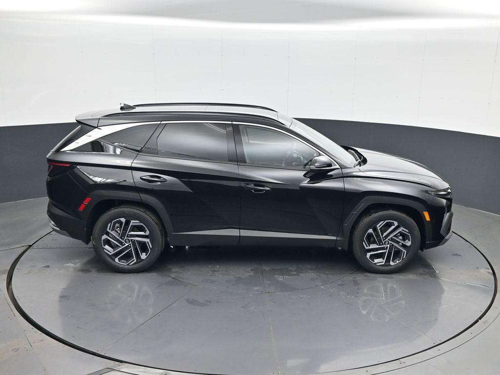new 2026 Hyundai TUCSON Hybrid car, priced at $40,324