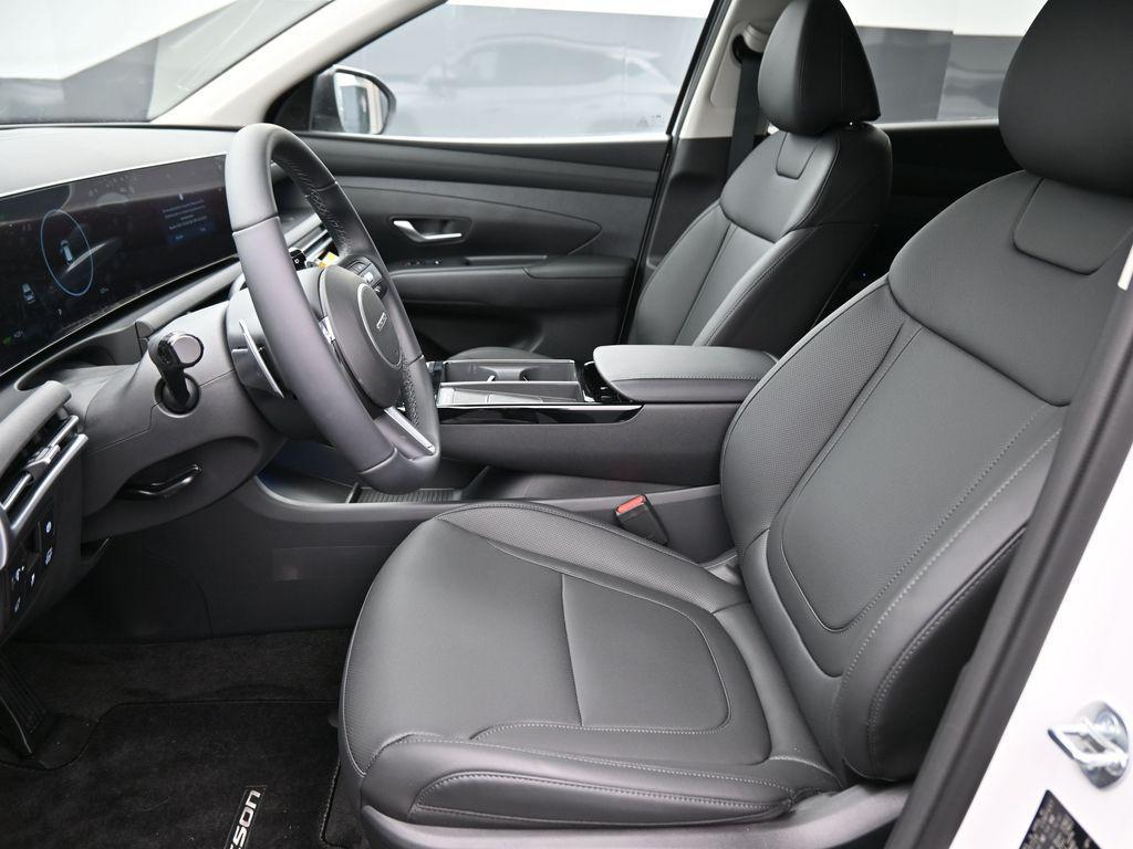 new 2026 Hyundai TUCSON Hybrid car, priced at $33,605