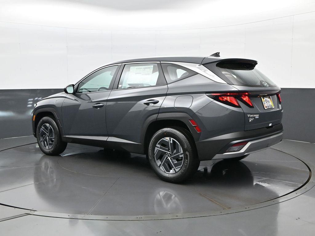 new 2026 Hyundai TUCSON Hybrid car, priced at $30,676