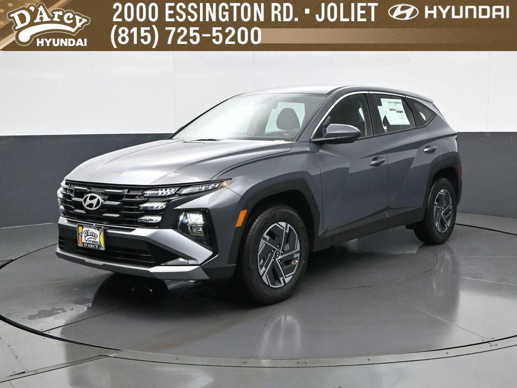 new 2026 Hyundai TUCSON Hybrid car, priced at $30,676