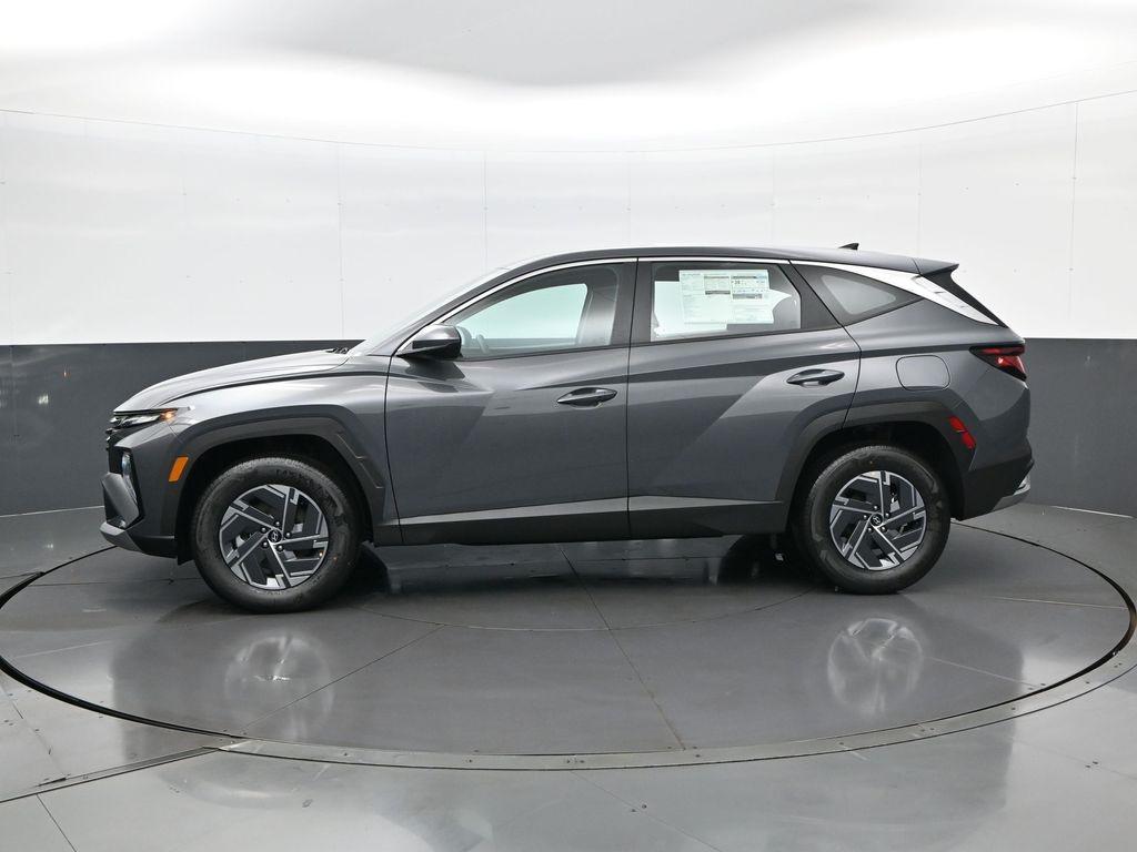 new 2026 Hyundai TUCSON Hybrid car, priced at $30,676