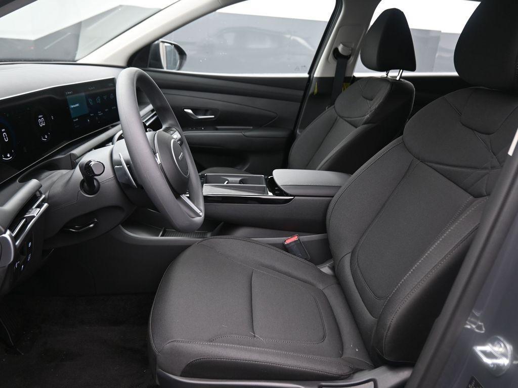 new 2026 Hyundai TUCSON Hybrid car, priced at $30,676