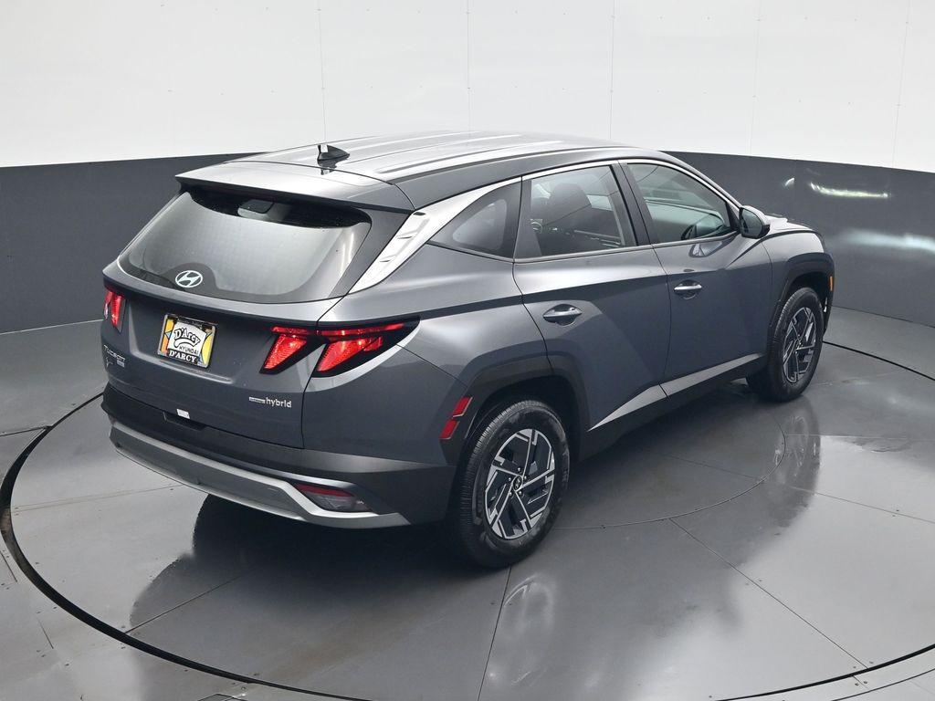 new 2026 Hyundai TUCSON Hybrid car, priced at $30,676