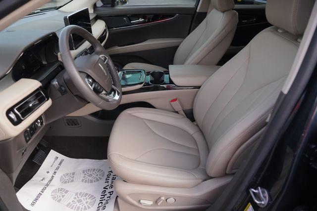 used 2023 Lincoln Nautilus car, priced at $32,379