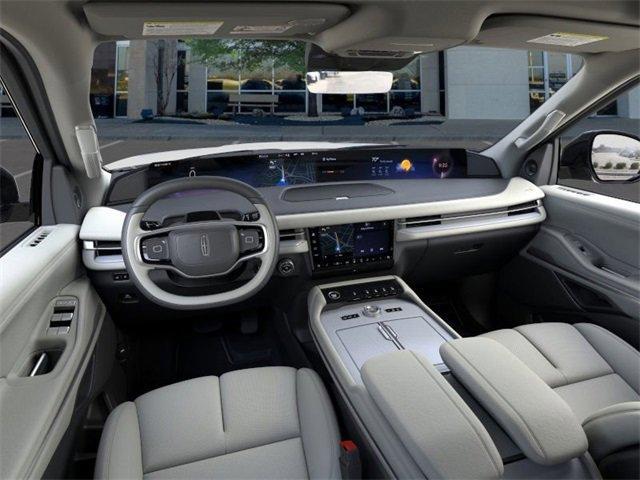 new 2025 Lincoln Navigator car, priced at $104,900
