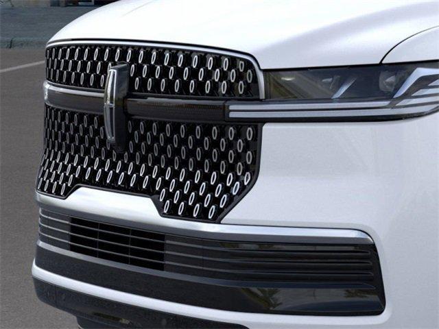 new 2025 Lincoln Navigator car, priced at $104,900