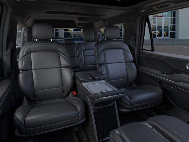 new 2025 Lincoln Navigator L car, priced at $111,390