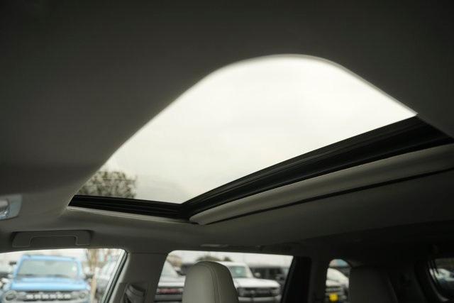 used 2019 Toyota Highlander car, priced at $25,688