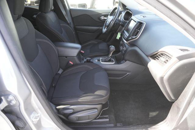 used 2015 Jeep Cherokee car, priced at $11,448