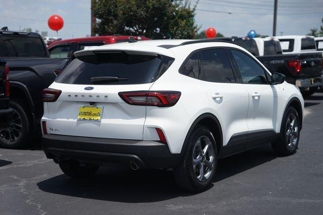 used 2025 Ford Escape car, priced at $24,589