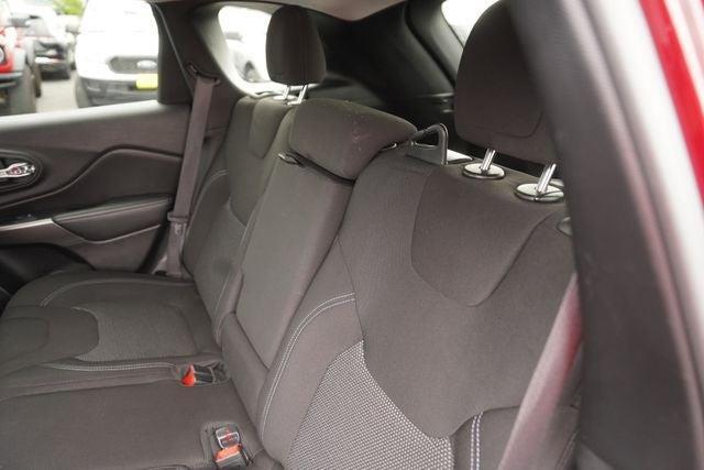 used 2020 Jeep Cherokee car, priced at $12,389